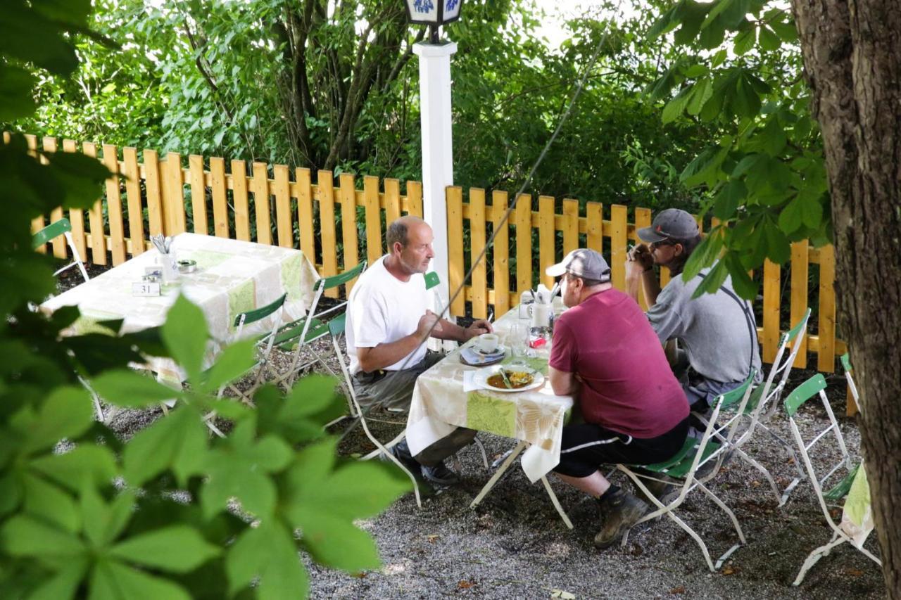 Landgasthof Pauliwirt Erharting Экстерьер фото